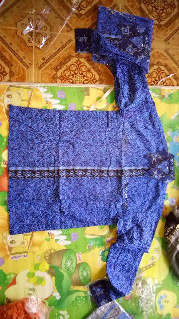 Kemeja Batik Pria Modern Lengan Panjang Motif Mega Mendung Biru Dan Coklat