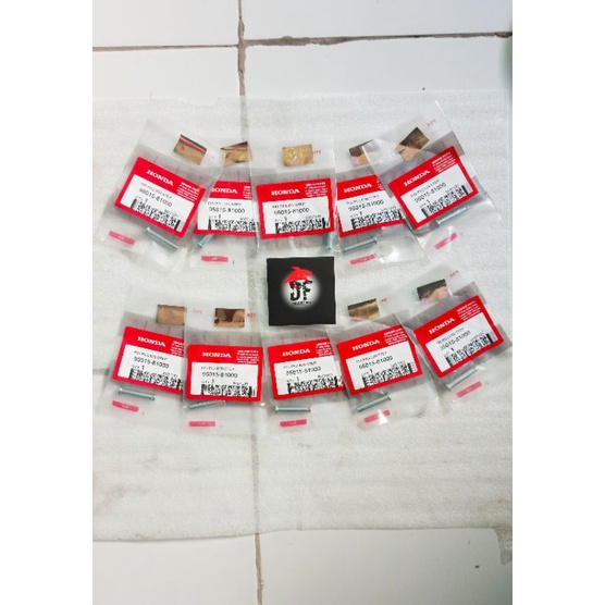 Pin Pillion Step Beat Spacy Vario Scoopy PCX CBU