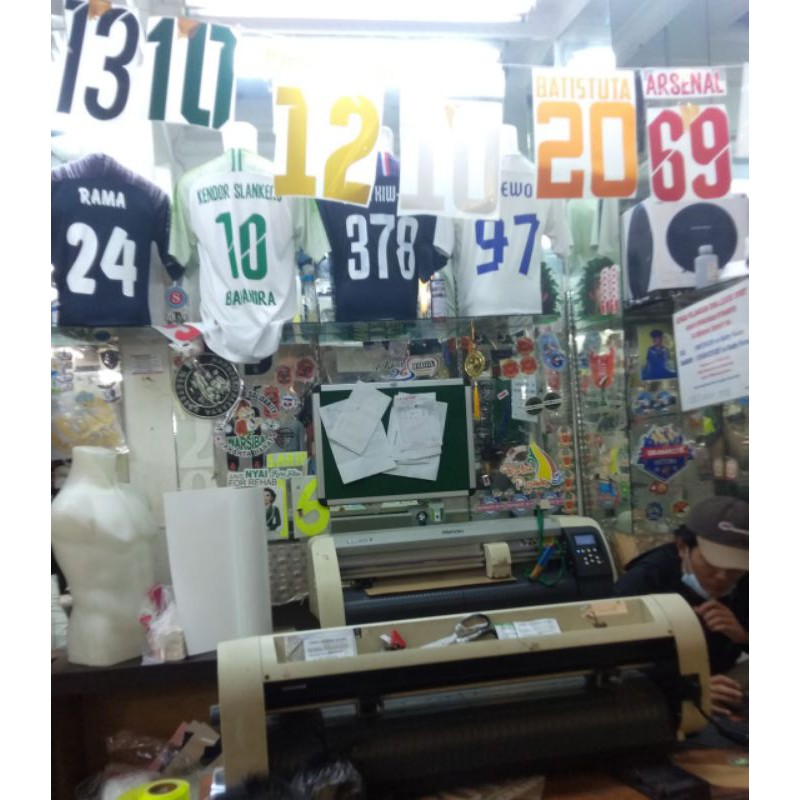 

sablon cutting nama Player Poliflex