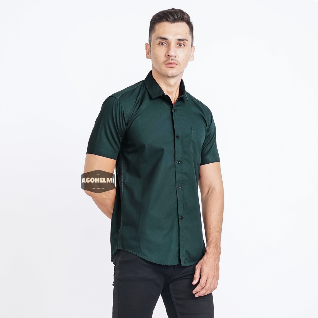 Kemeja Pria Lengan Pendek Kemeja Polos Warna Hijau Botol Hijau Tua Dark Green Slimfit Casual Keren