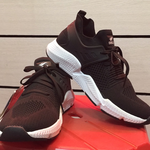 Sepatu sport Desle Erick Duncan