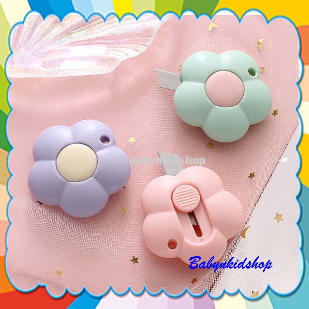

Pisau Mini Cutter Pemotong Kertas Betuk Bunga