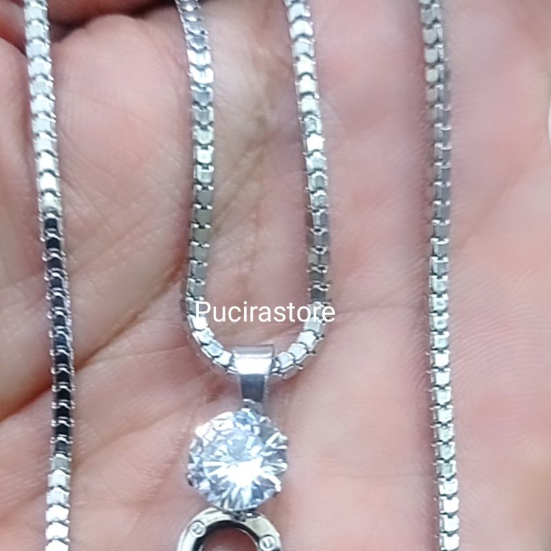 Kalung titanium wanita liontin anti luntur