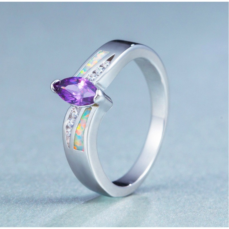 Cincin Berlian Ungu Untuk Hadiah Ulang Tahun Wanita
