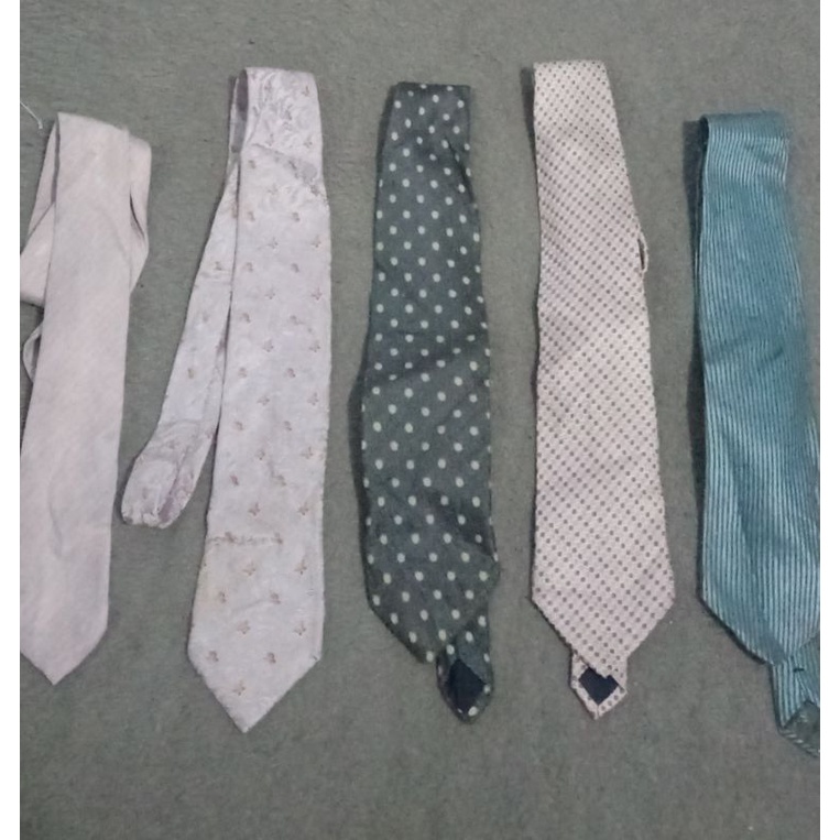 dasi/tie (burberry,michiko london, giorgio armani dll)