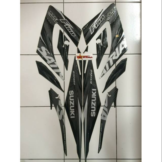 STIKER STRIPING SATRIA F 2013 HITAM