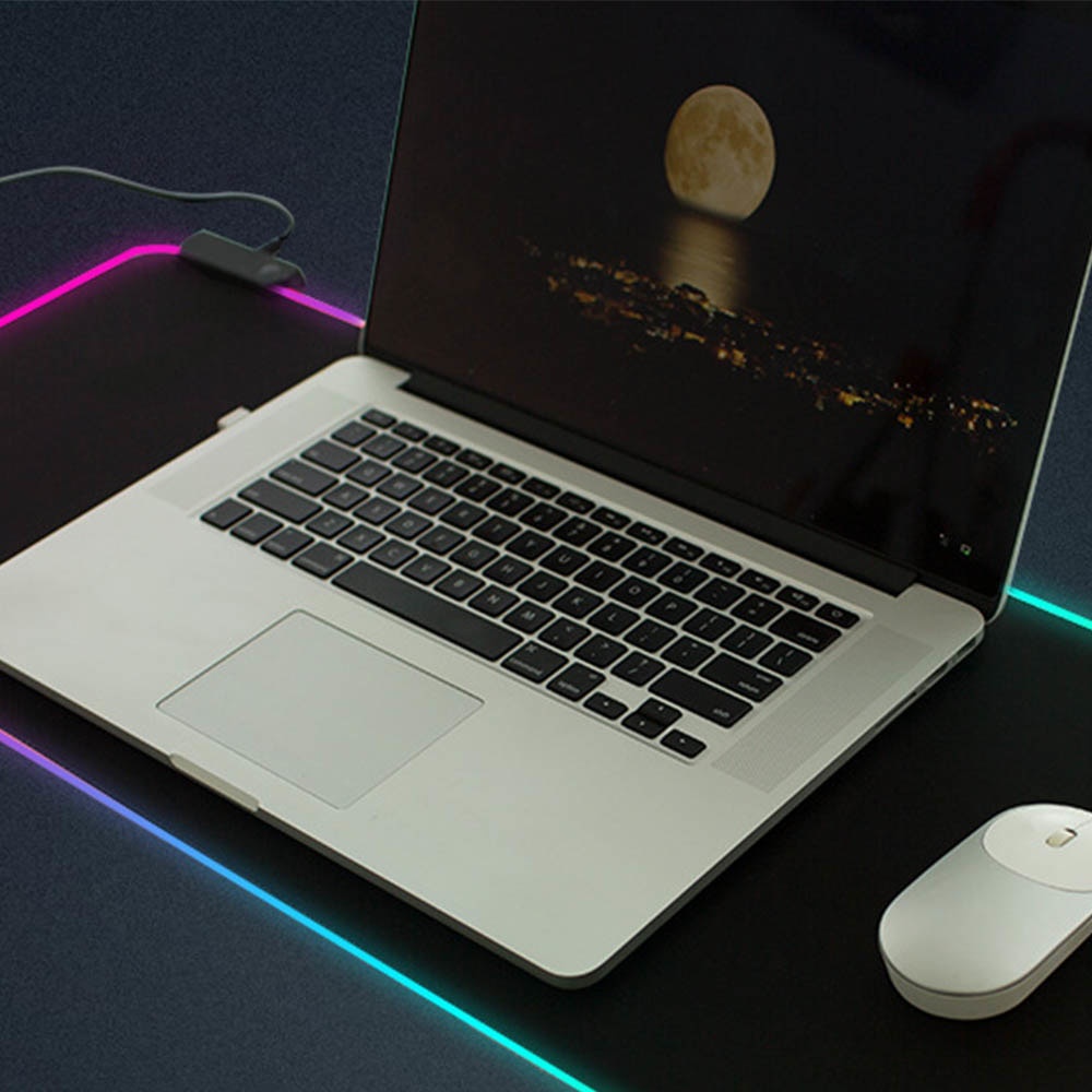 IDN TECH - TaffGO Gaming Mouse Pad Glowing RGB LED High Precision