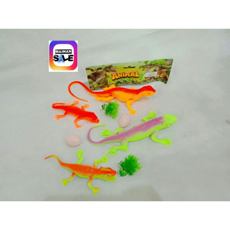 mainan iguana karet