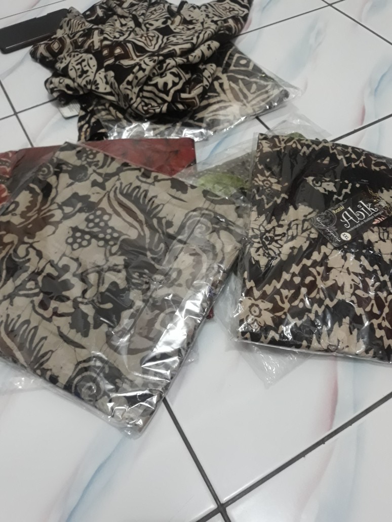 Kaos Cap Batangan Keren Bahan Katun Adem Nyaman