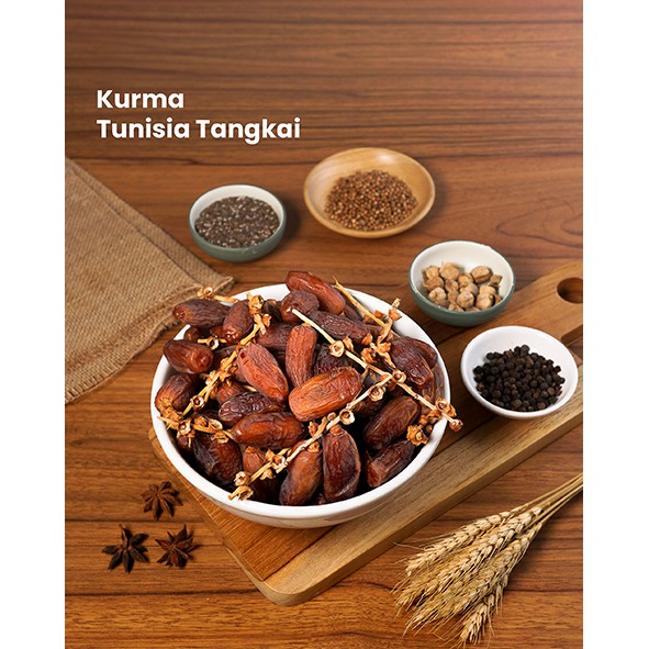 

KURMA TUNISIA TANGKAI DAN KURMA MUDA