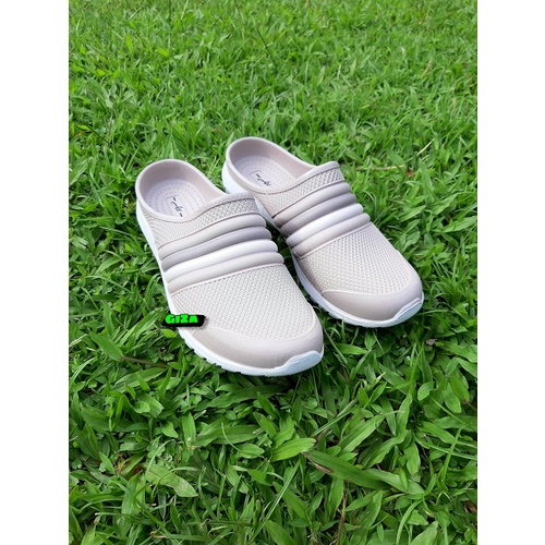 Sepatu Wanita Bustong Sepatu wanita slip on Bahan karet tanpa sambungan