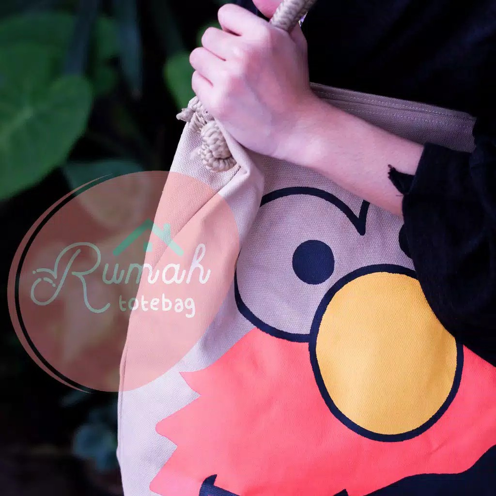 EQ SHOP  TOTEBAG UNIK KARAKTER KARTUN WANITA RESLETING TALI SUMBU