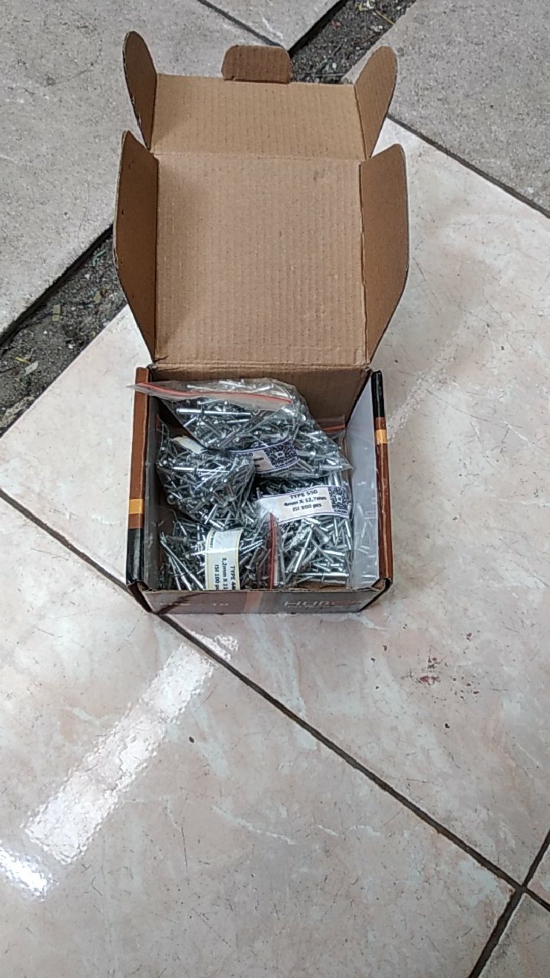 Paku Rivet - Type 550 Ecer 100 Pcs