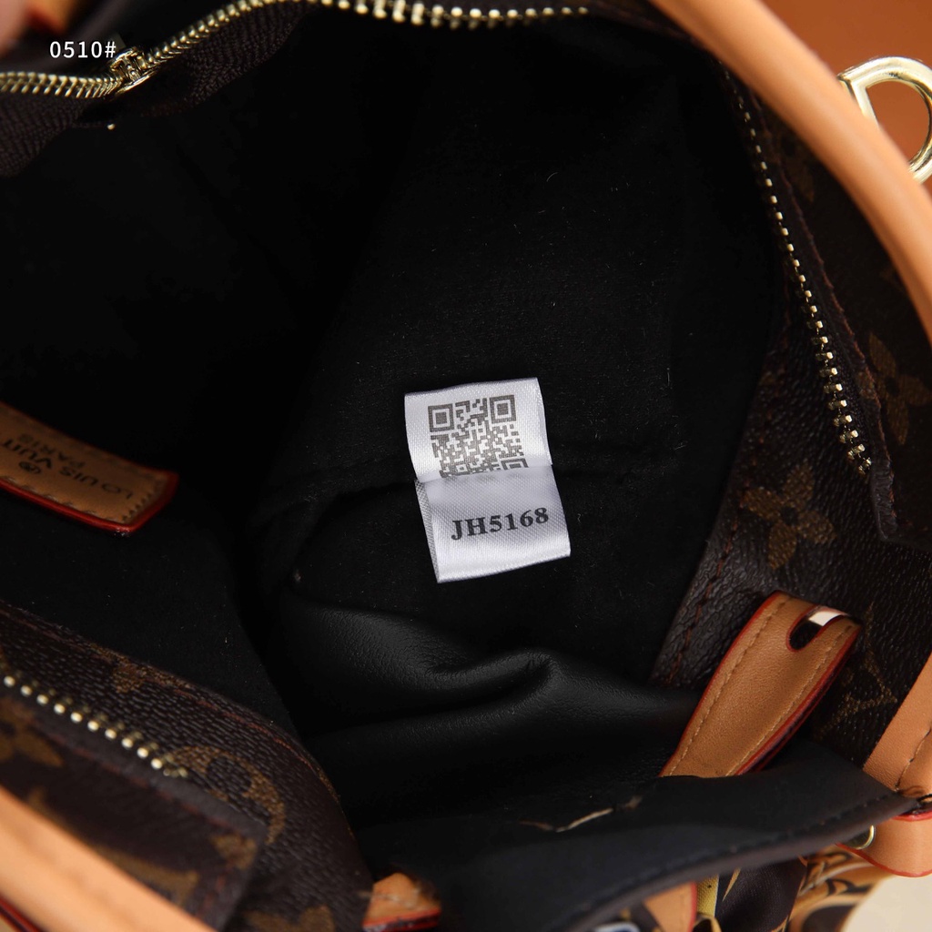 HandBag Shoulder Bag in Mono 0510