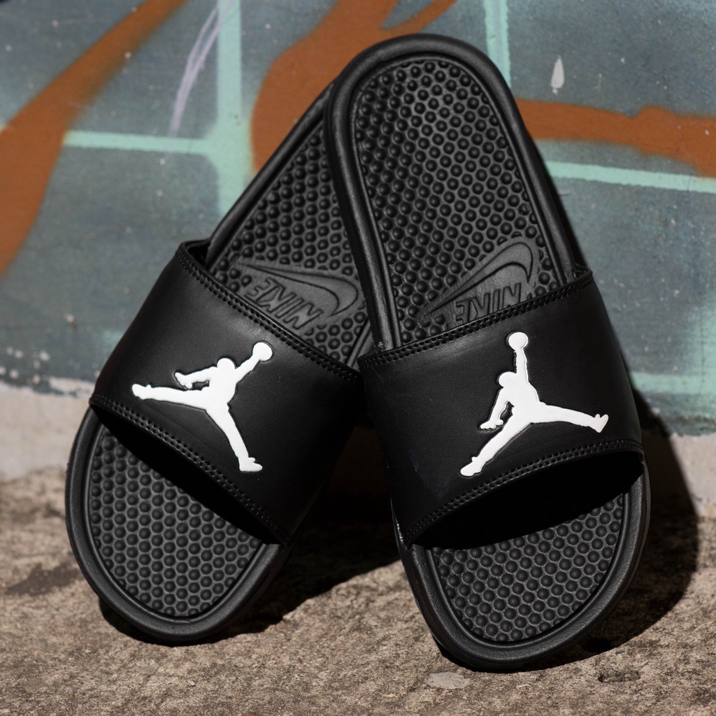 SENDAL ORIGINAL NIKE BENASSI JORDAN BLACK WHITE