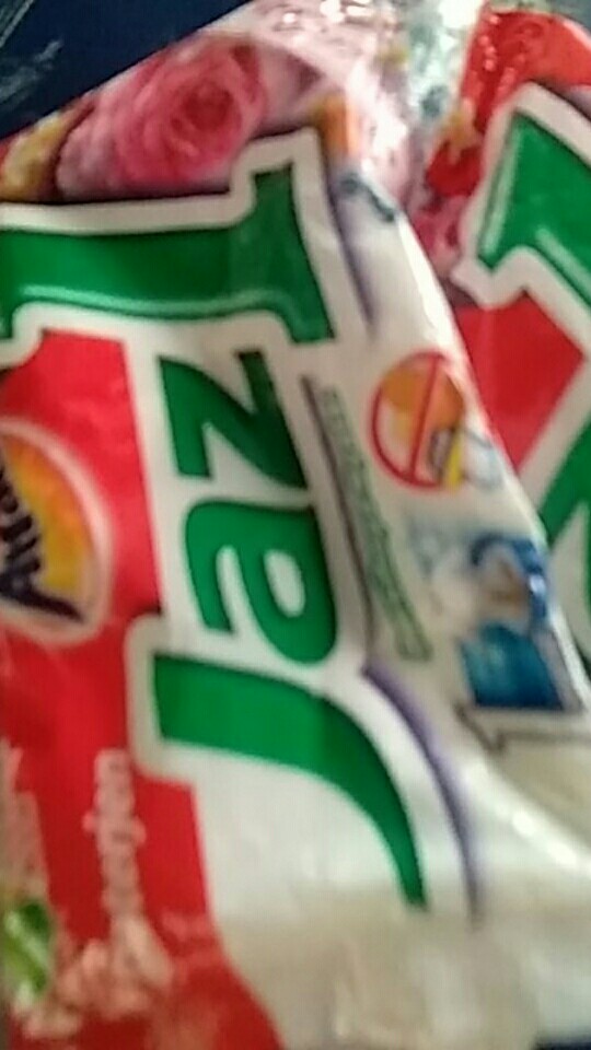 Detergent Attack Jazz 1 Renceng Isi 6 Pcs