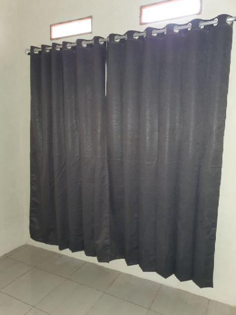 Gorden Blackout Premium Abu Tua Abu Muda 6 Gelmbung 12 Lubang Smokring Silver L 100×200 T