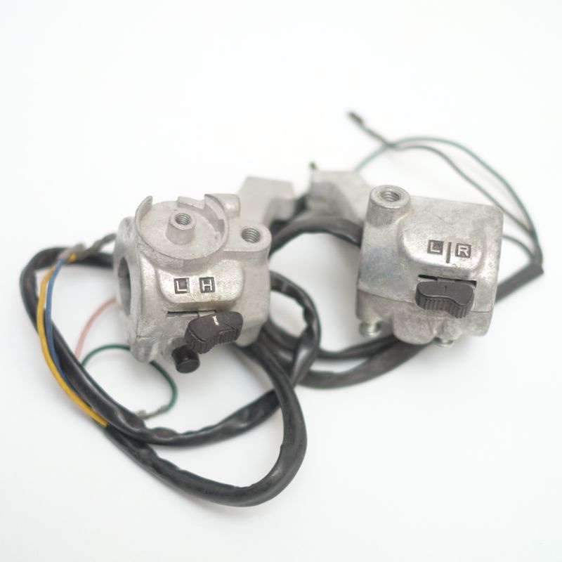 HOLDER SAKLAR SET KANAN KIRI YAMAHA YL2 L2G L2S L2 YB100 ORIGINAL NOS ORI BARU
