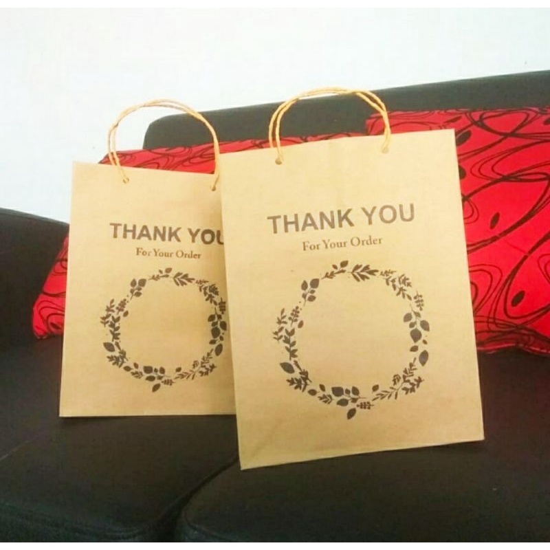 

PAPERBAG KRAFT COKLAT SABLON (P 18 x L 6 x T 23) GROSIR / TAS KERTAS / PAPERBAG SOUVENIR / PAPERBAG WEDDING / PACKAGING