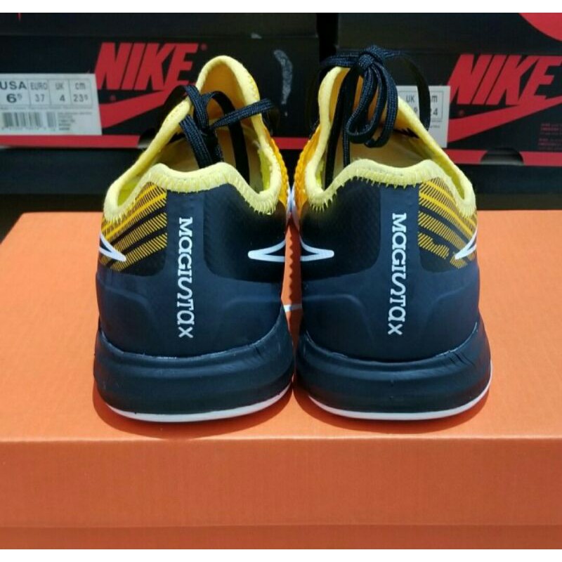 SEPATU FUTSAL NIKE MAGISTA X FINALE 2 LASER OREN