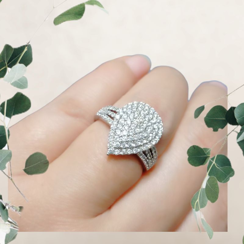 Cincin Titanium Model Teardrop Cincin Wanita Cincin Replika Berlian Tetes Air Mewah Cincin Baris 3 C