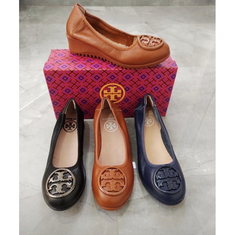 Sepatu kulit tory burch wedge  Shopee Indonesia