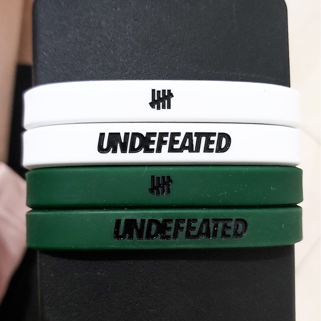 Gelang Pria Rubber / Wristband - UNDEFEATED - Aksesoris Fashion Hype [ Gratis Ongkir / Cod ]