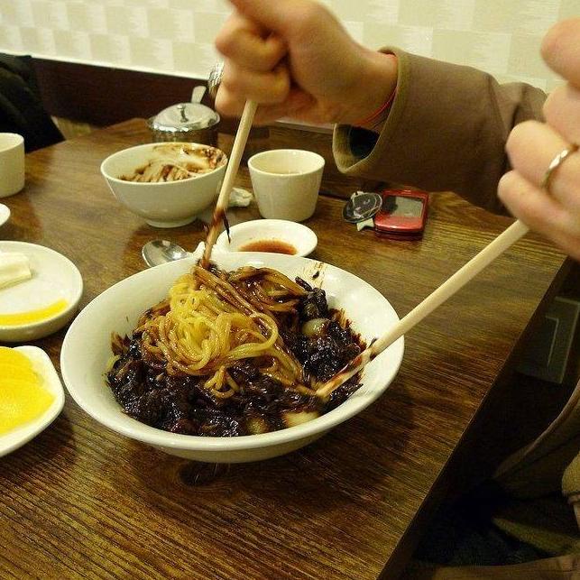 

Danmuji / Acar Lobak Kuning 500G Halal Import Korea - Menu Instan