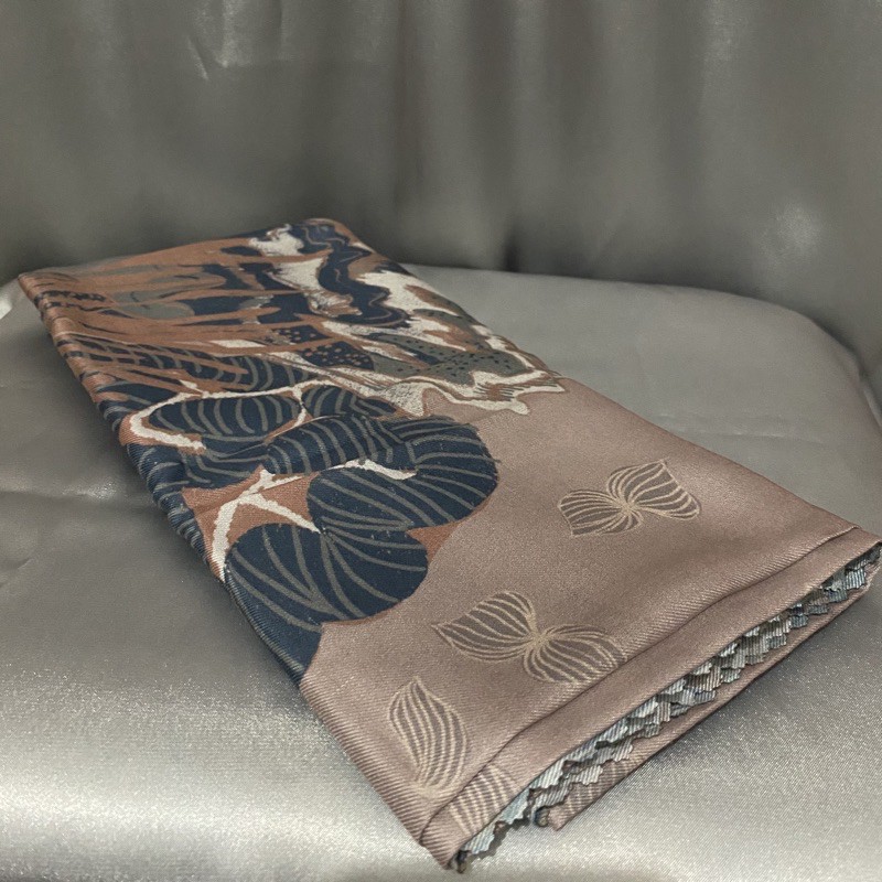 Iskanti Scarf Anahita