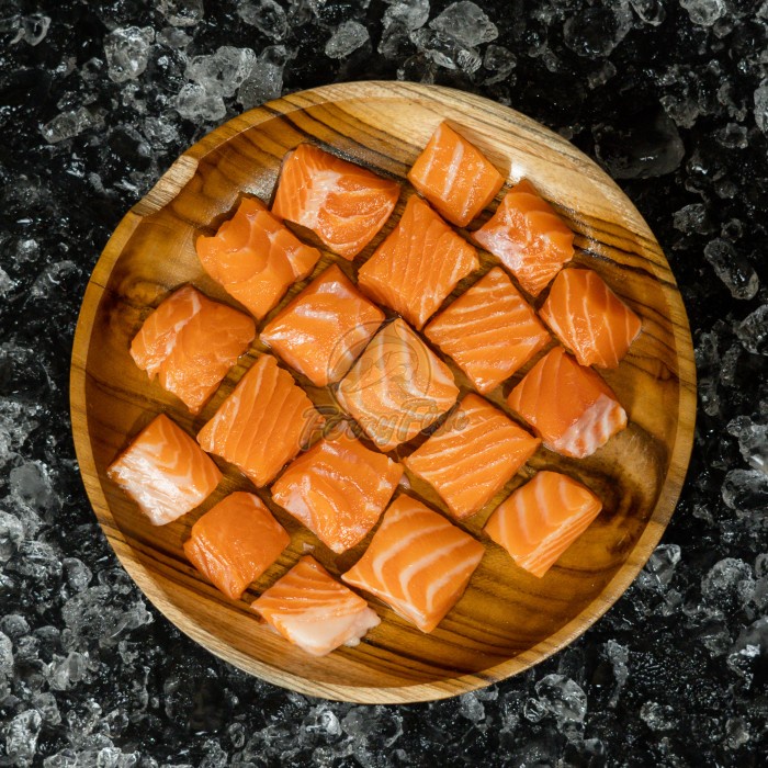 

Salmon Cube Sashimi / Salmon Poke Sashimi 100gr
