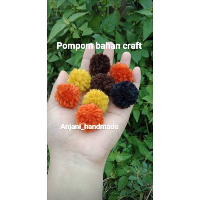 

Pompom diameter 2,5 cm kemasan isi 10 pcs