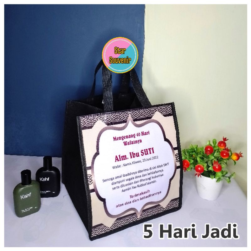 

Tas Nasi Kotak Tas Berkat Tas Hajatan Tas Haul Tas Kematian Tas Tasyakuran Tas Aqiqah Tas Slametan Tas Syukuran
