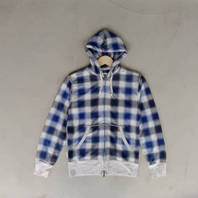 Zip hoodie uniqlo motif