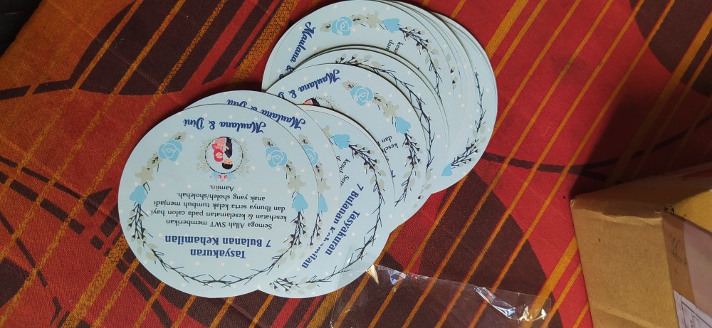 Stiker Lingkaran Syukuran 4 Bulanan