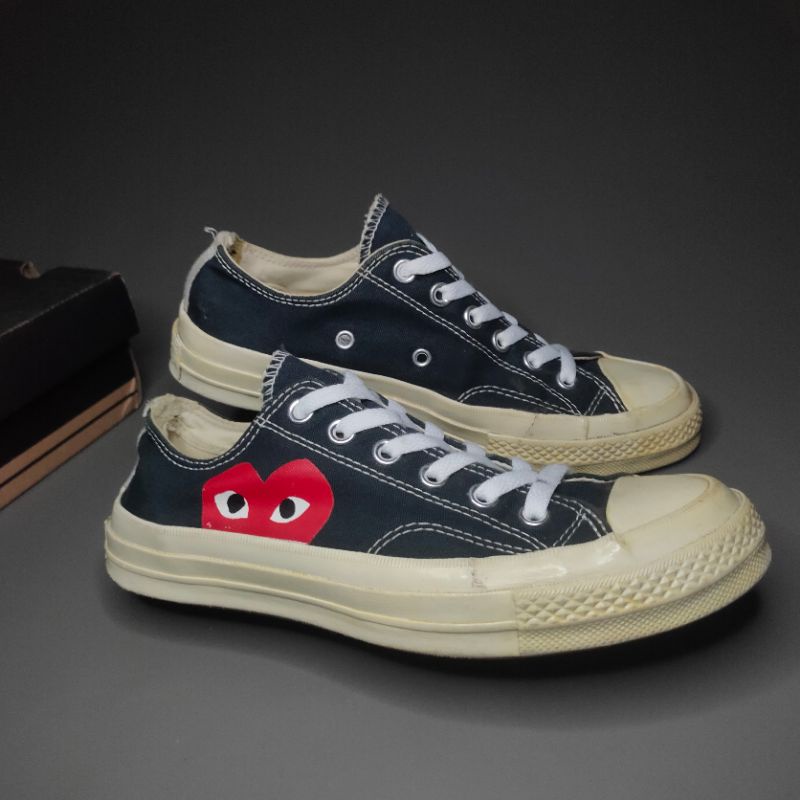 Sepatu Second Bekas Converse CDG