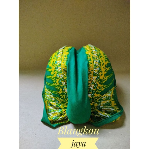 Blangkon metaram hijau