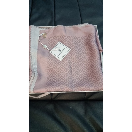 BUTTONSCARVES TAPIS LOTUS