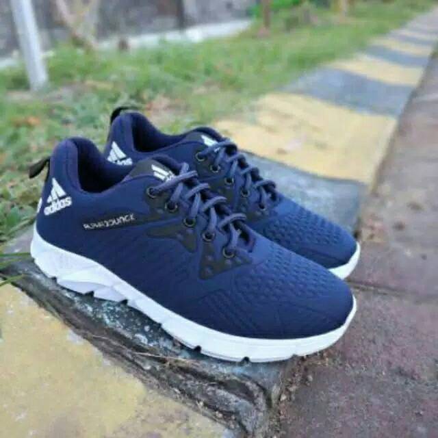 Sepatu pria Adidas Ori