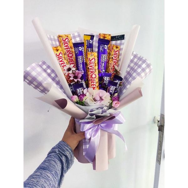 BUKET COKLAT MIX SILVERQUEEN CADBURY LILAC