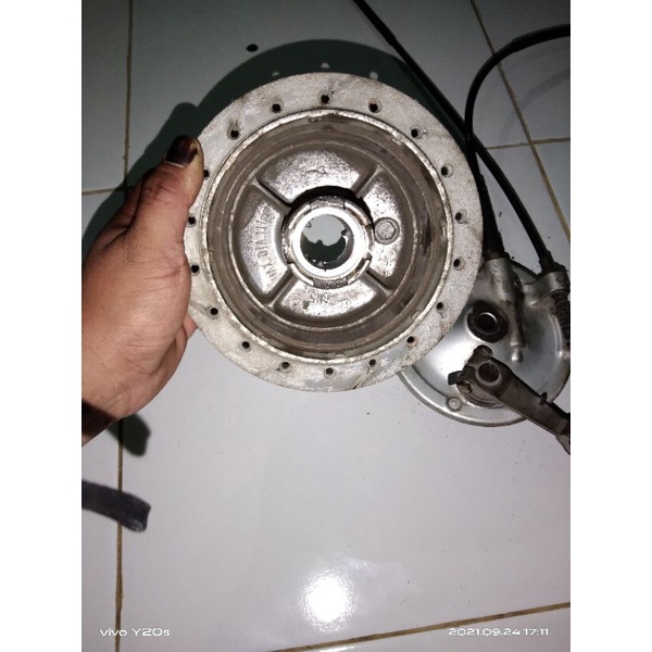 tromol depan bekas legenda 2