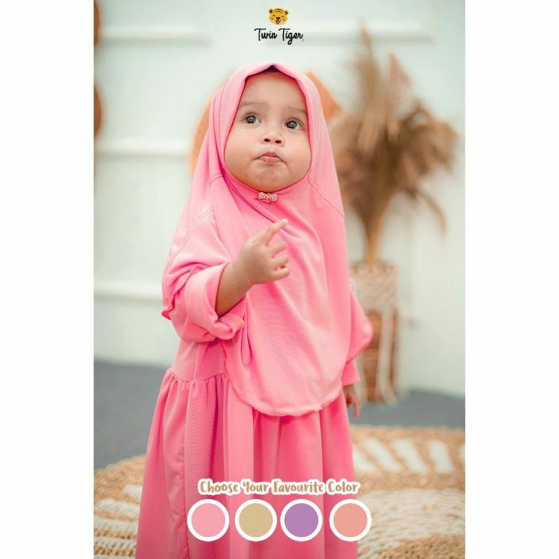AMIRA GANIS SET
