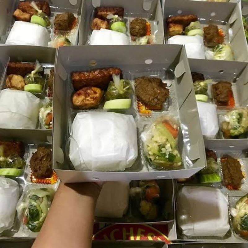 

Nasi Box Rendang Daging Halal Murah Enak