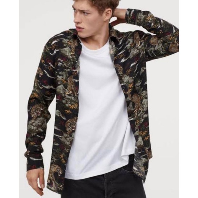 H&M kemeja pria motif tiger