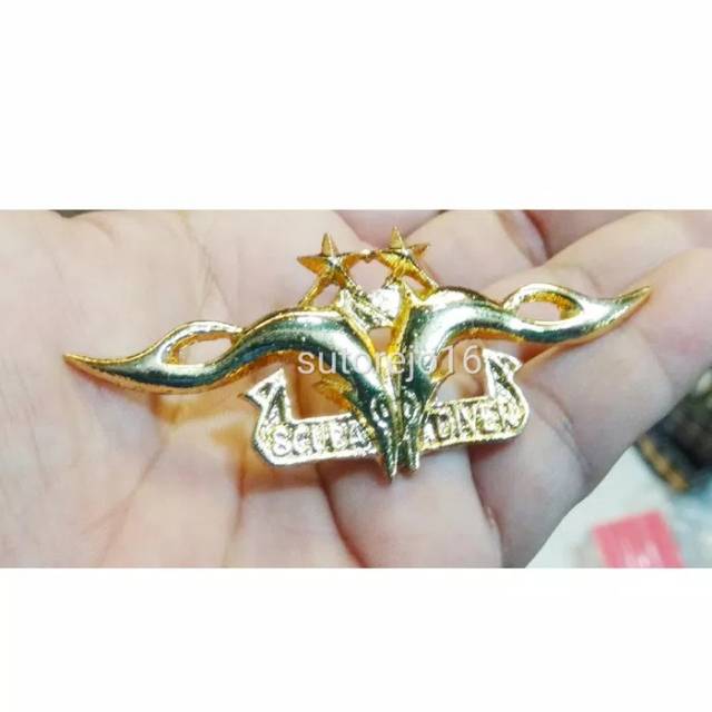 Pin scuba diver possi bintang dua a2