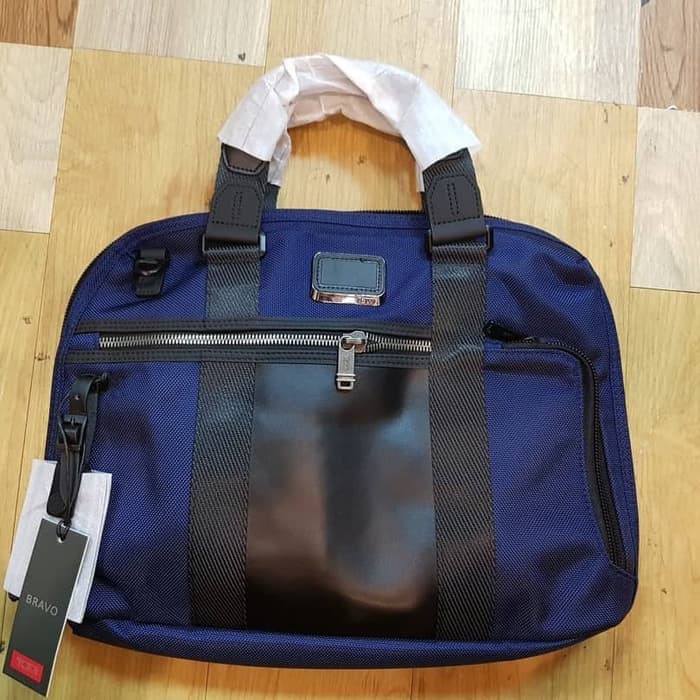 tas laptop TUMI