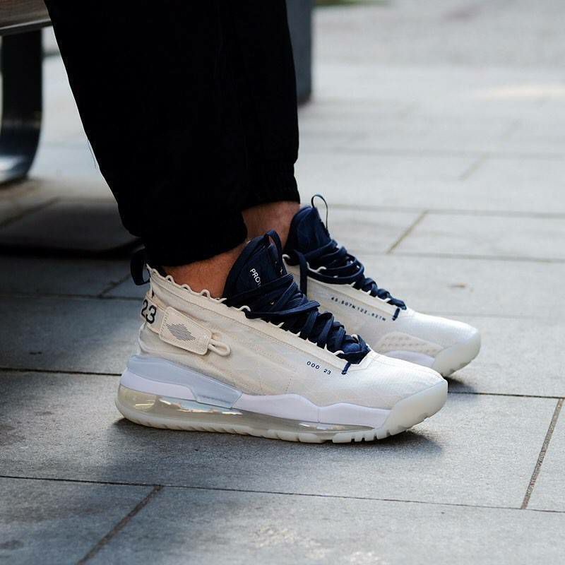 NIKE PROTO 720 MAX WHITE PURE PLATINUM SNEAKERS PRIA HYPE SEPATU BASKET