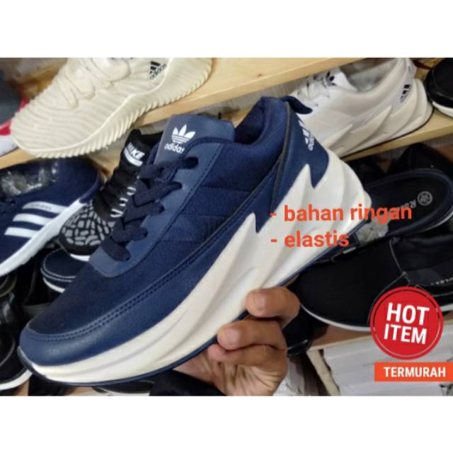 SEPATU SNEAKERS ADIDAS SHARK , sneaker running / SPORT