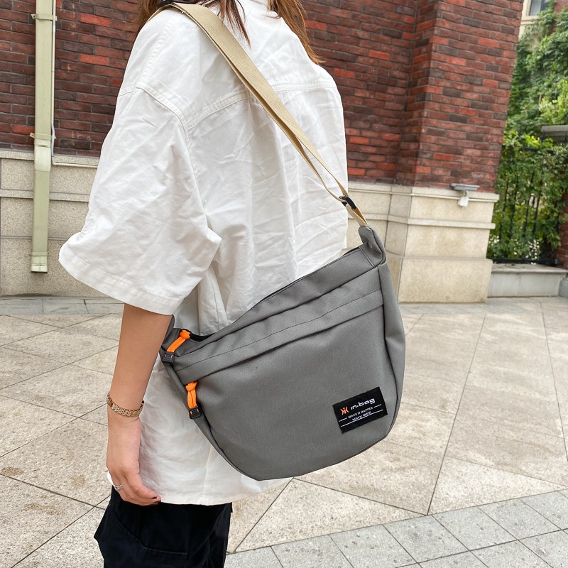 Tas Selempang Pria / Wanita B902