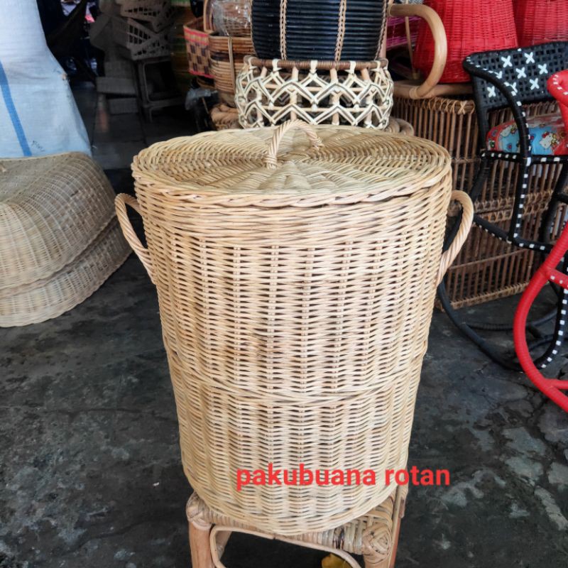 Tempat laundry baju rotan - Keranjang rotan laundry