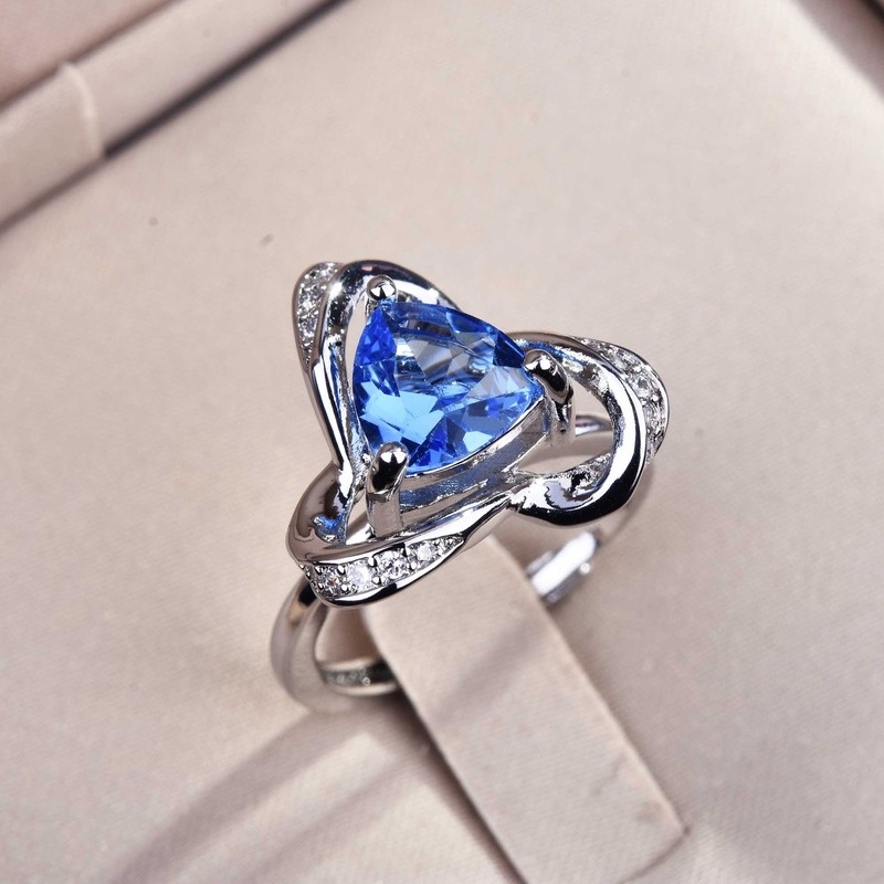 Personality Triangle Design Blue Moissanite 925 Silver Ring